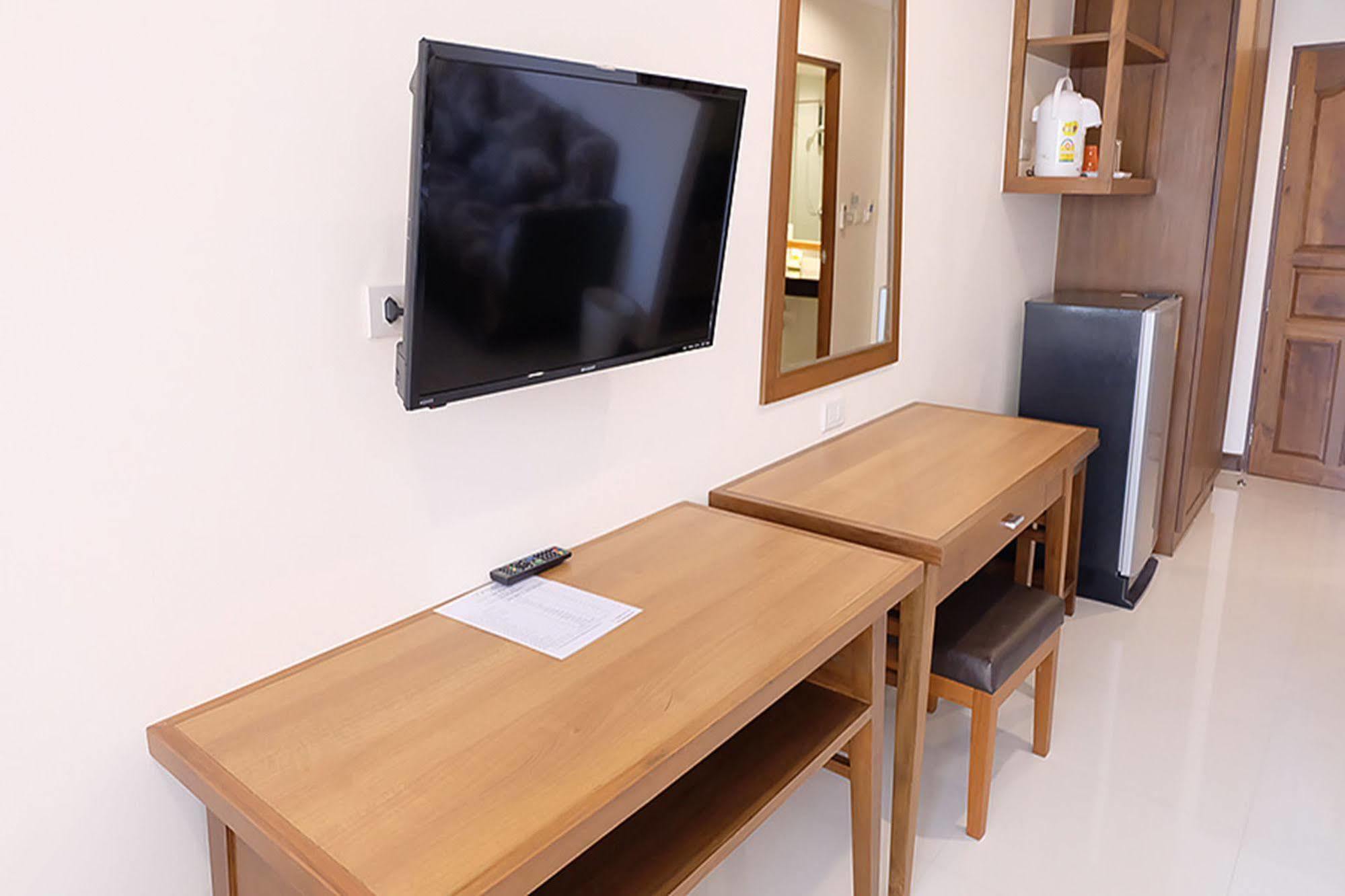 D Hotel Pattaya Dış mekan fotoğraf